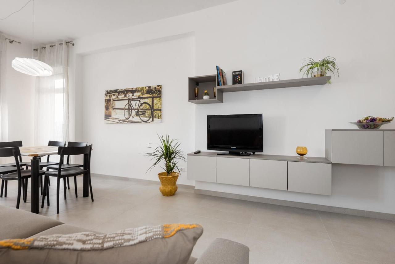Civico40 Luminoso Appartamento Con Balconi E Garage Privato 베로나 외부 사진
